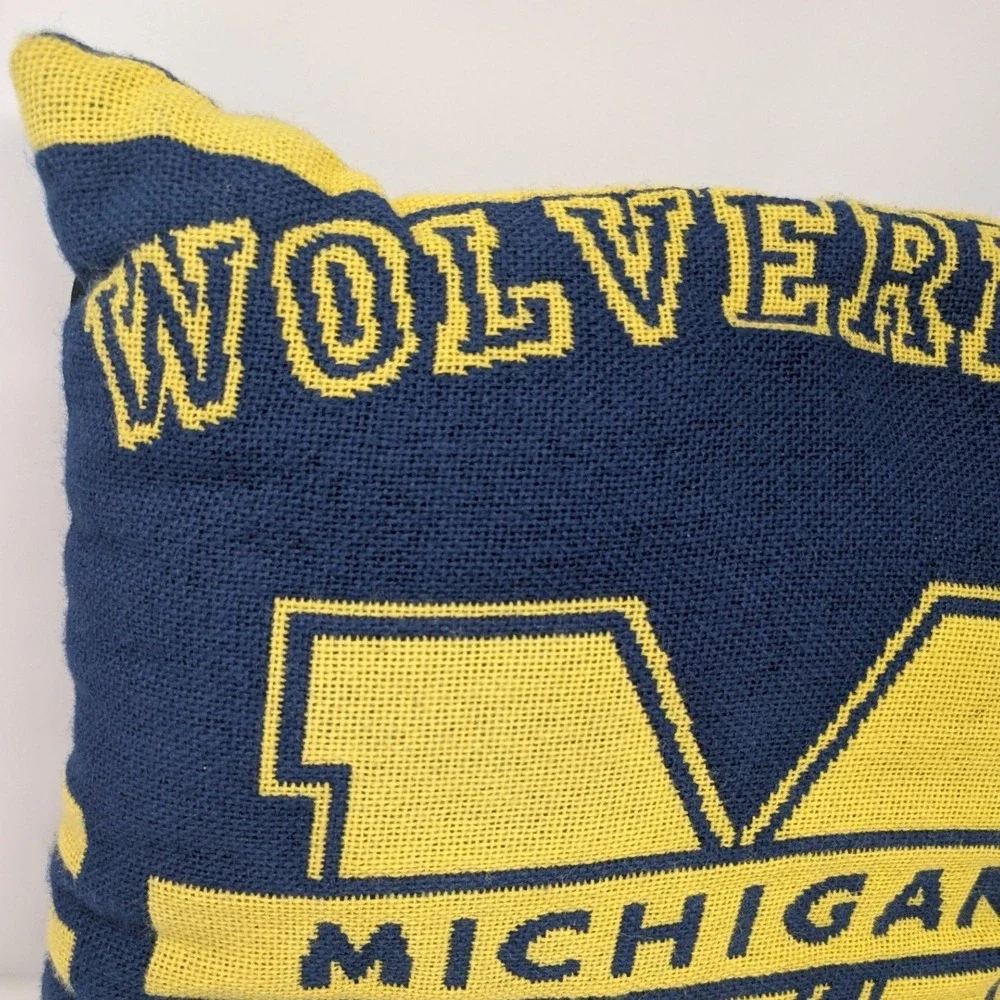 Michigan Wolverines Throw Pillows Set of 2 Navy Blue Maize Block 17x17 UofM knit